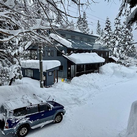 Bears Den Mountain Lodge Hakuba Exterior foto