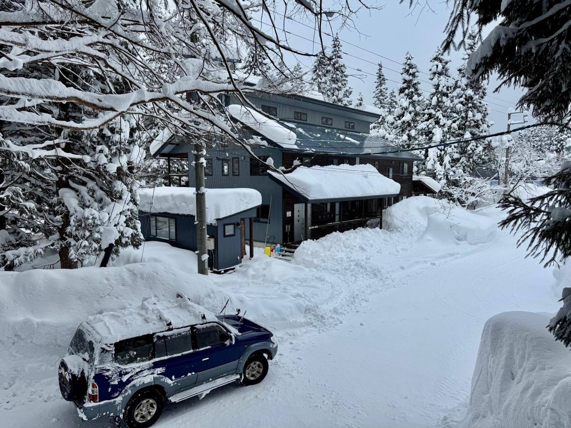 Bears Den Mountain Lodge Hakuba Exterior foto